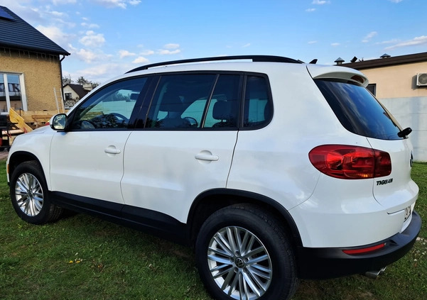 Volkswagen Tiguan cena 60900 przebieg: 109000, rok produkcji 2015 z Zawiercie małe 326